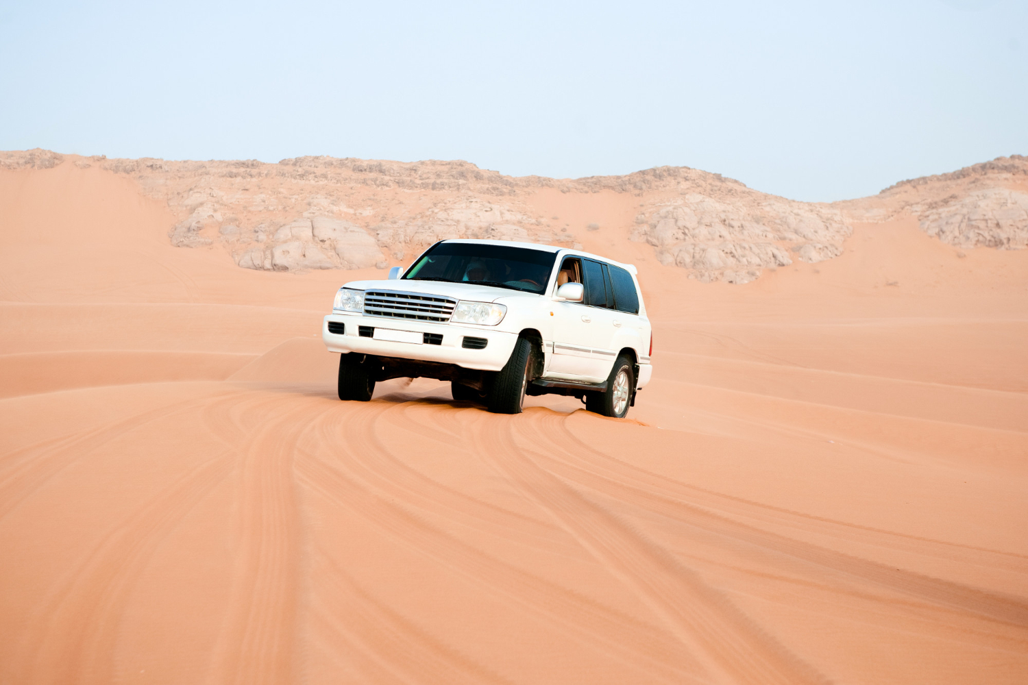 The Perfect SUV for Desert Road Adventures