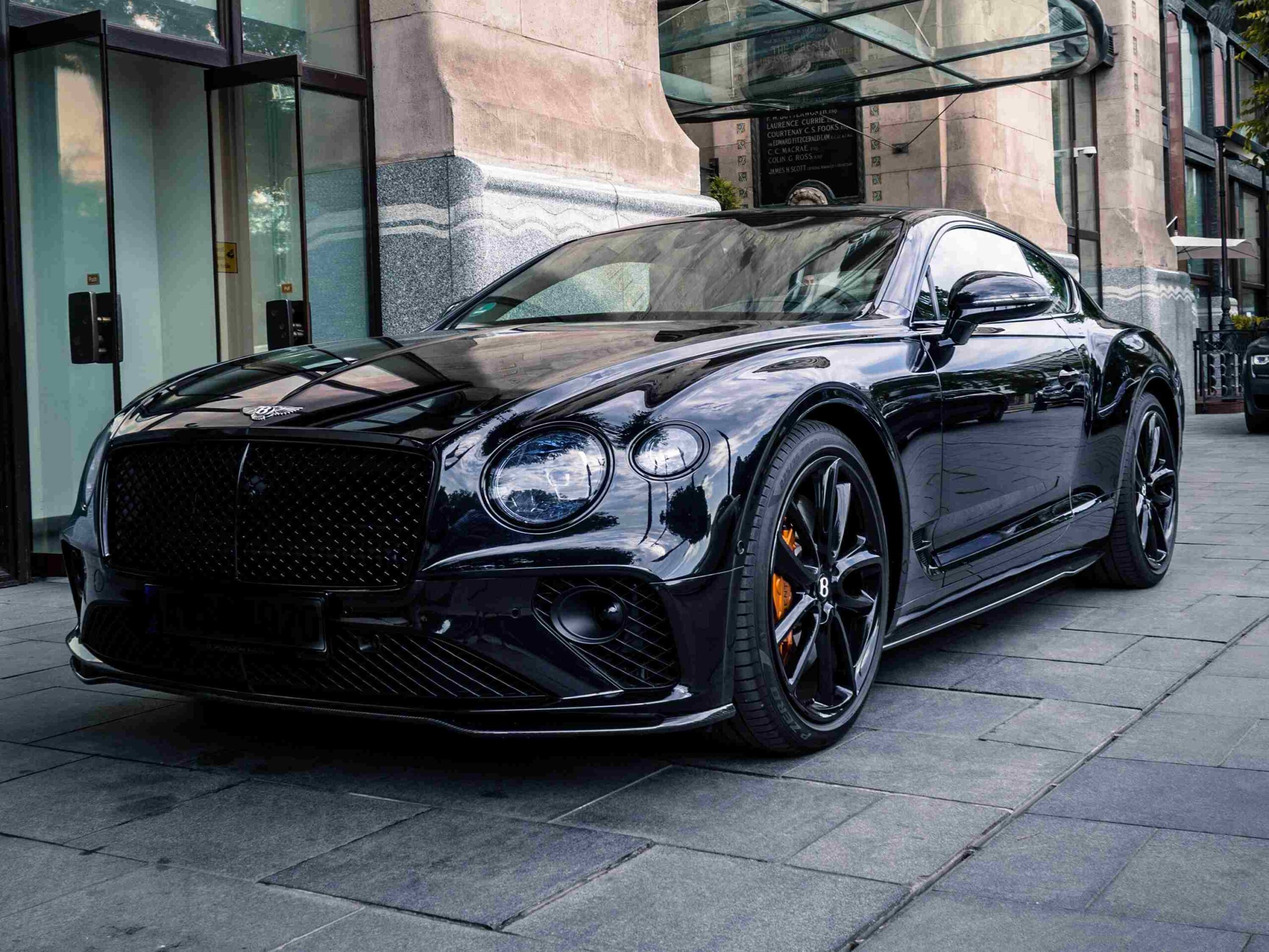 How To Choose The Best Luxury Car For Location Voiture Dubai Luxe